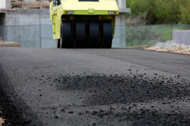 Best Affordable Driveway Paving  in Buffalo Center, IA